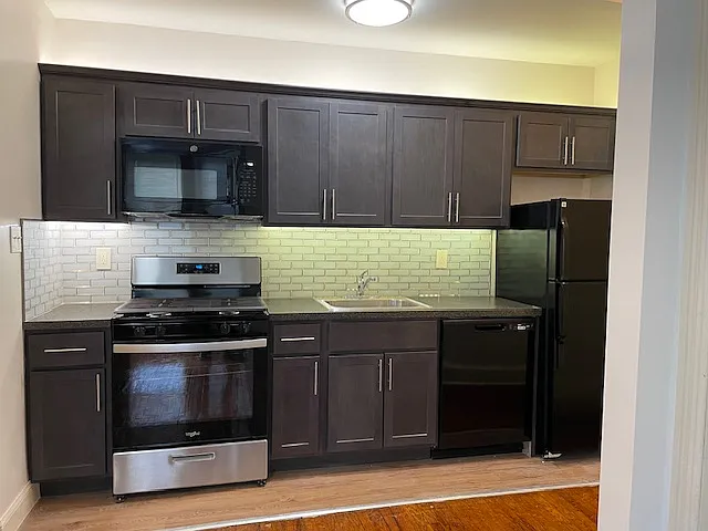 110 N 34th St #1R — Photo 11