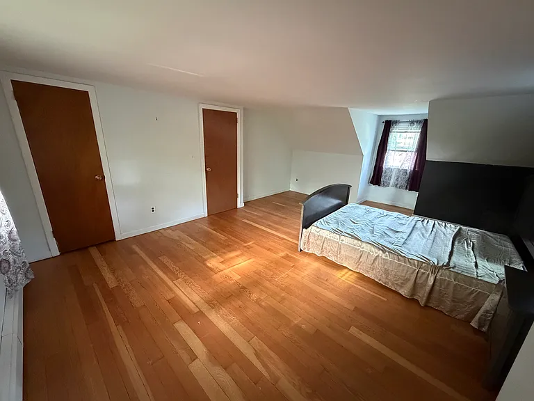 44 Pine Tree Dr — Photo 8