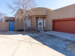 66 Canada Del Rancho, Santa Fe, NM 87508