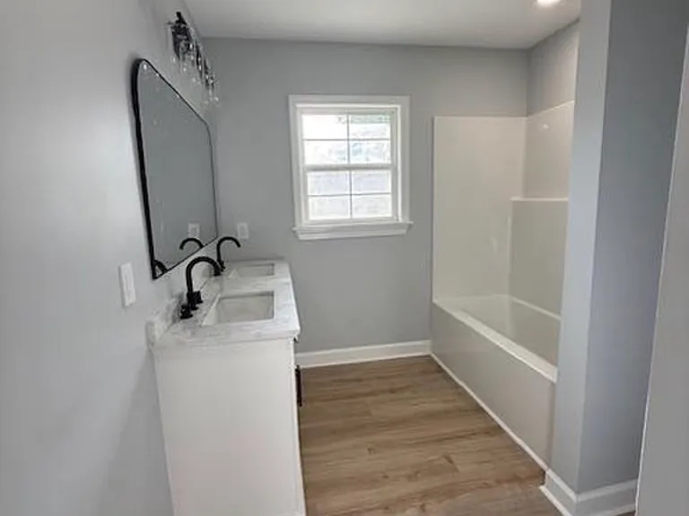 328 Old Airport Rd — Photo 5