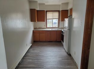 364 Hope St #2S, Fall River, MA 02721