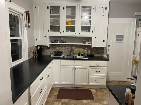 2170 Bunts Rd #Up, Lakewood, OH 44107