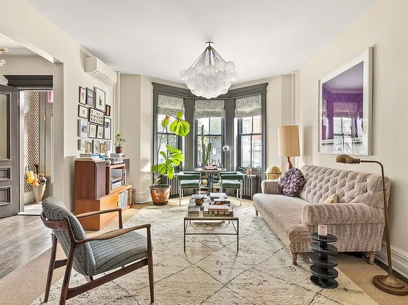 1642 11th Ave, Brooklyn, NY 11215