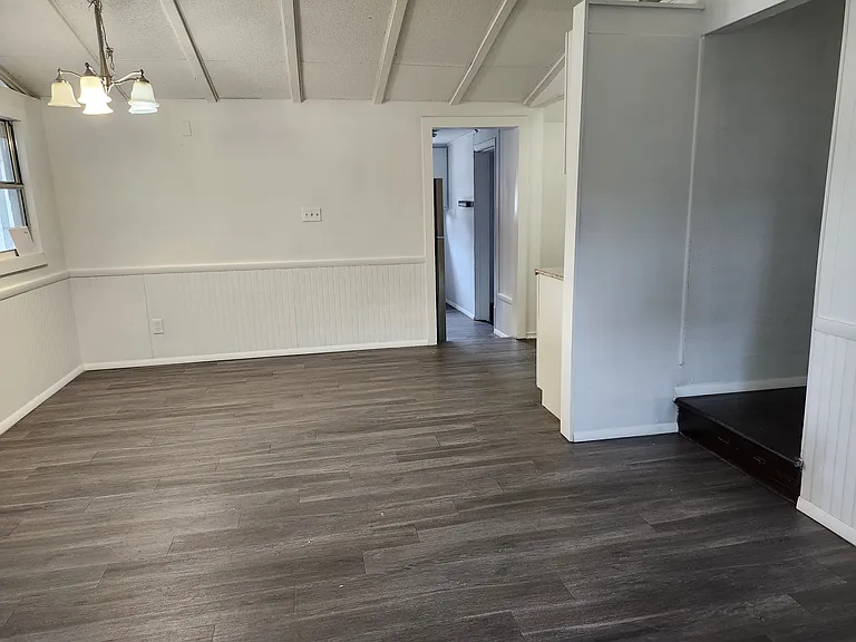 7135 Oakwood Dr — Photo 7