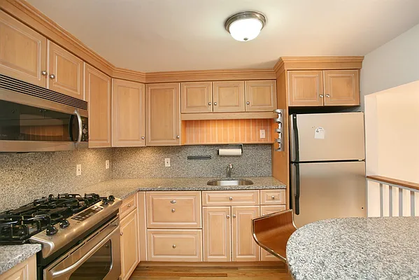 Rented by Corcoran | media 2