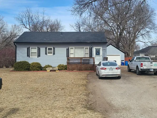 318 W 5th St, Solomon, KS 67480