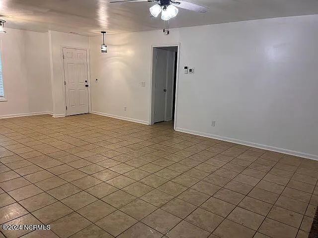 1531 Rosemond Dr — Photo 7
