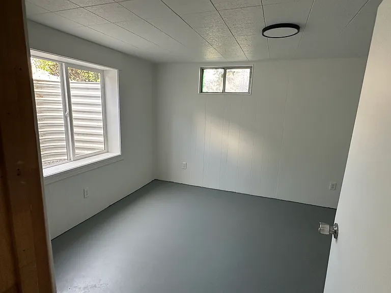 721 Main St — Photo 12