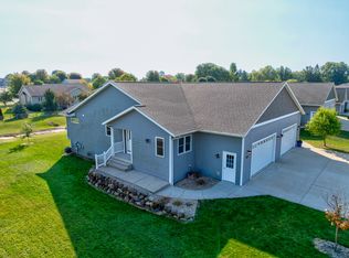 846 Thompson Dr, Oregon, WI 53575