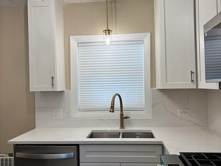 1318 Central St #1N — Photo 8