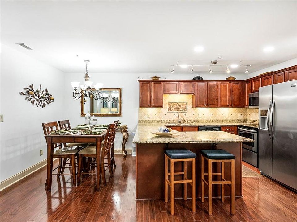 1st image of 1207 Madison Ln SE #1207