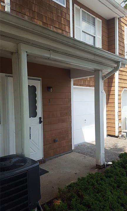 2nd image of 3 Delavan Ct #3