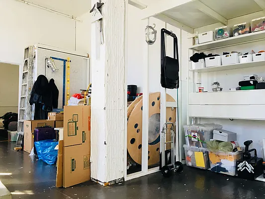 Rented by Nooklyn NYC LLC | media 24