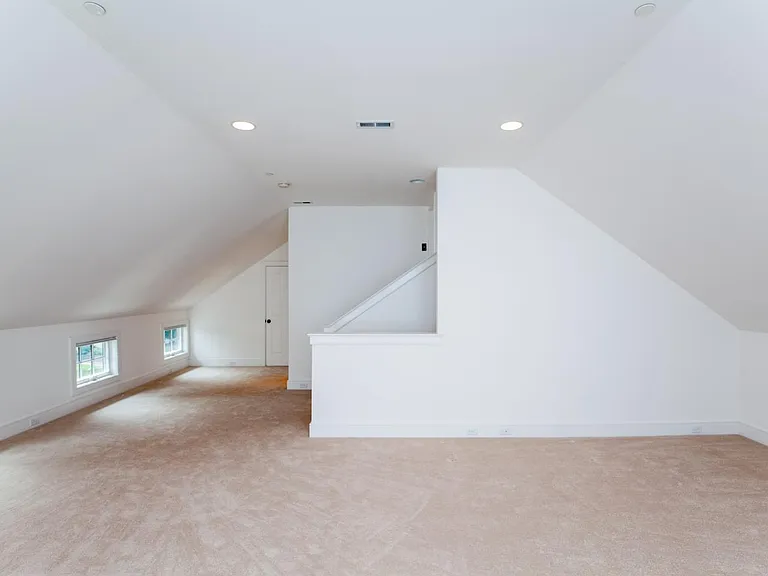 40 W Mechanic St — Photo 23