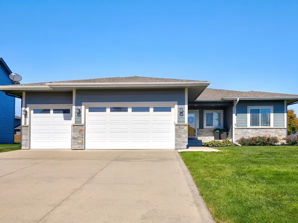 805 NE Meridian Dr, Waukee, IA 50263
