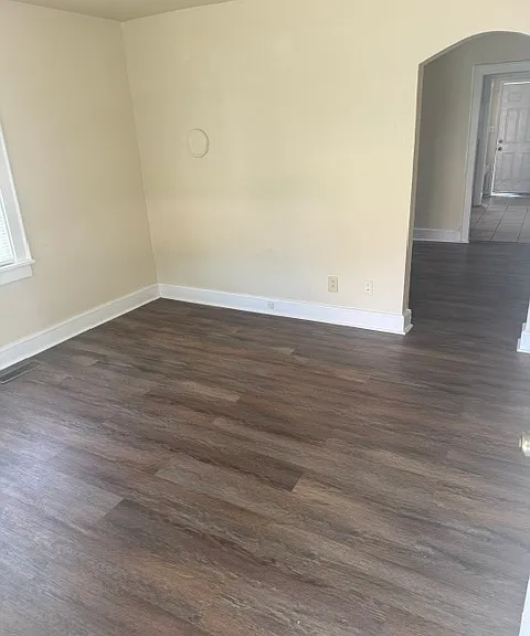923 Hatton St — Photo 1