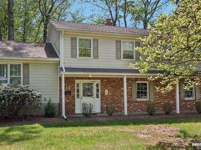 12 Colonial Dr, Allendale, NJ, 07401
