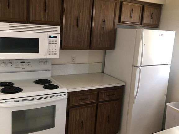 3rd image of 906 Knox McRae Rd Unit 906