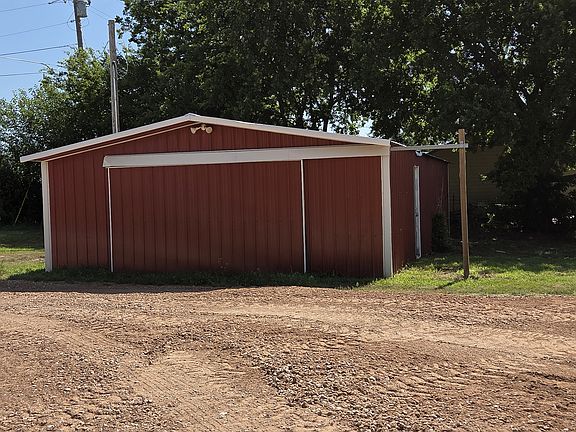 20x32 shop with its own meter