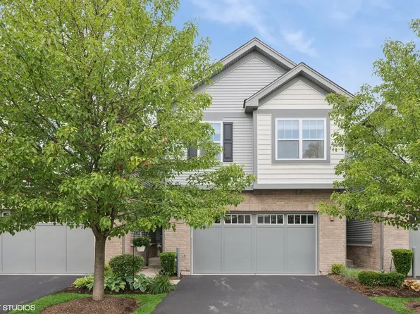 3242 N Heritage Ln, Arlington Hts, IL 60004