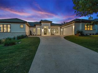 60 Autumn Oaks Dr, The Hills, TX 78738