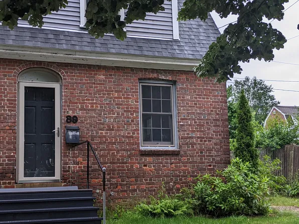 89 Crescent Way, Portsmouth, NH 03801