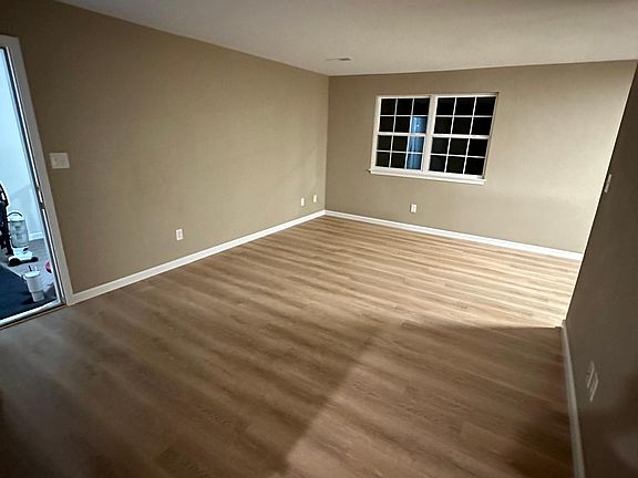 2nd image of 307 N Nebraska St #D