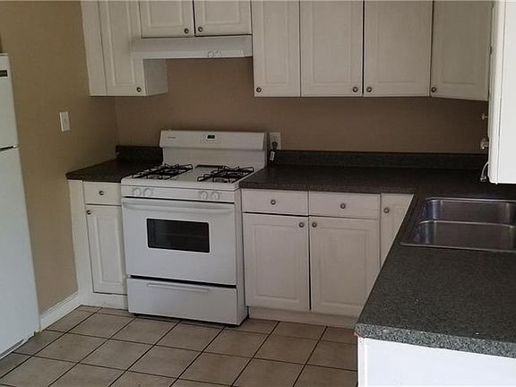 5th image of 8212 John St