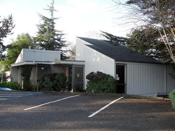 4677 Valley West Blvd, Arcata, CA 95521