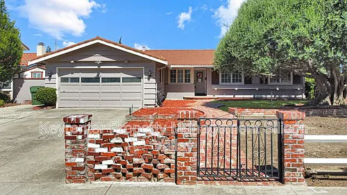 373 Redwood Ave Photo 1