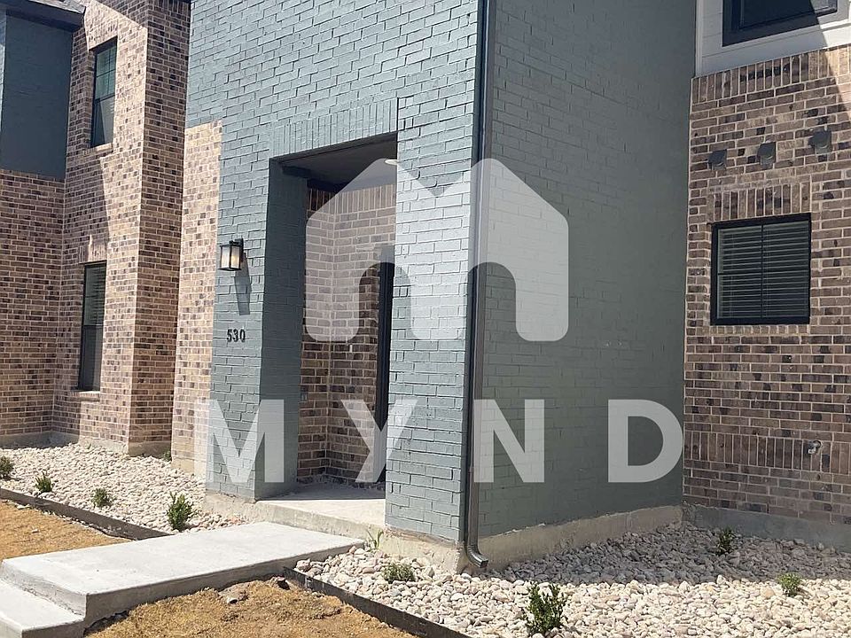 1st image of 530 Willow Xing E