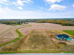 712 Hoskins Rd, Wilmington, OH 45177