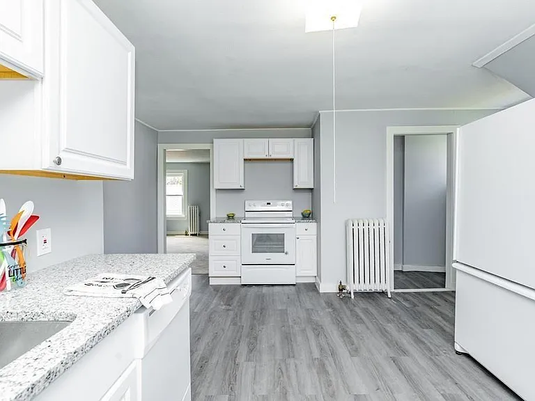2645 Boston Rd #2 — Photo 5