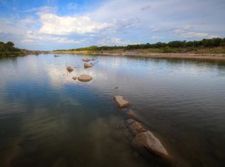 107 E Indian Bend Rd, Llano, TX 78643