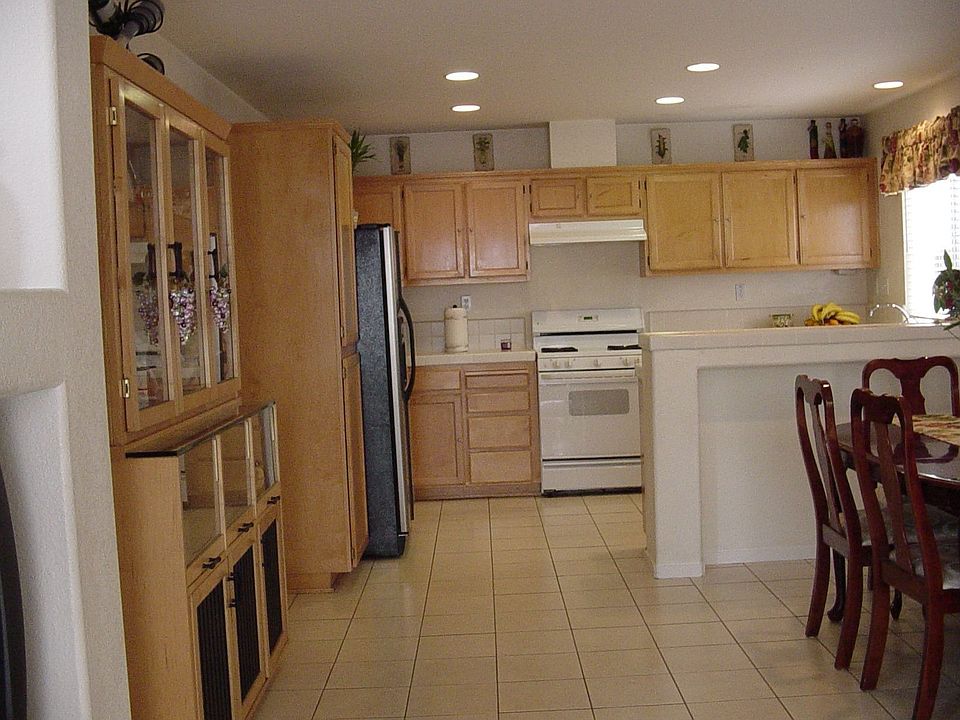 2nd image of 4379 Rustica Cir