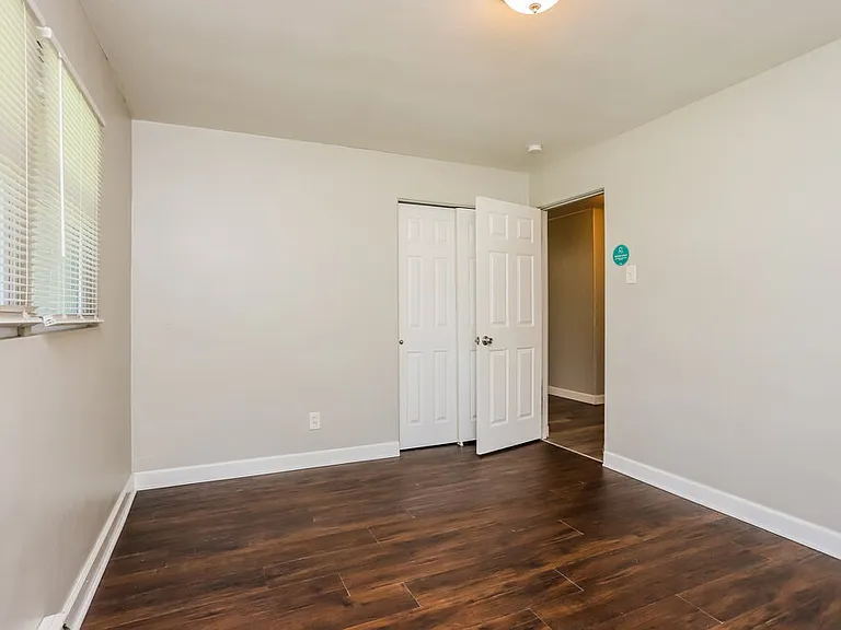 1545 Washington St — Photo 9