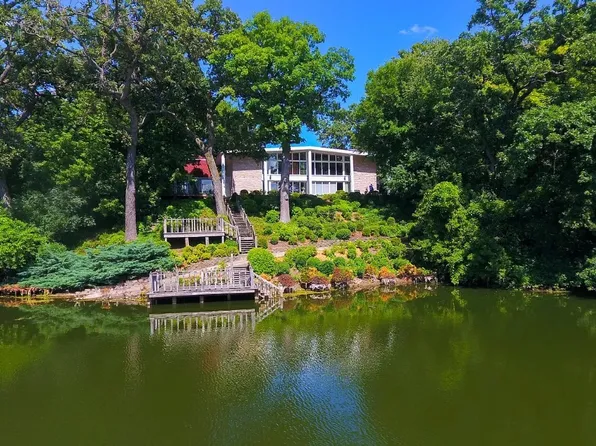 231 W County Line Rd, Barrington, IL 60010