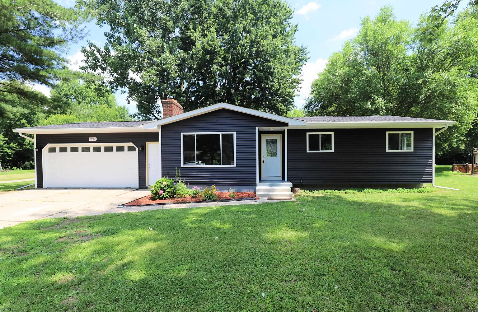 7192 Partridge Dr photo 1