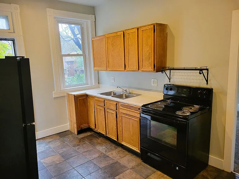 530 Ridgeway Ave. — Photo 8