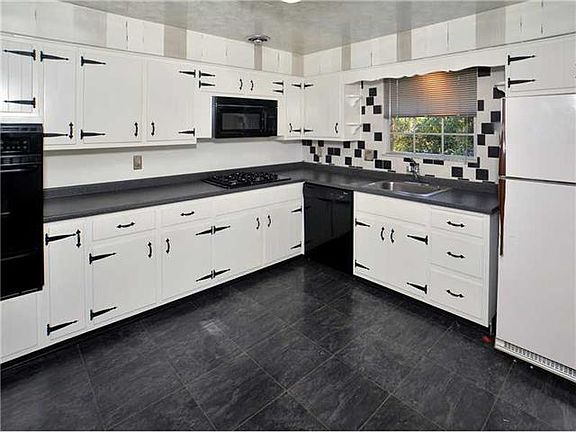 2nd image of 1257 Catalina Dr