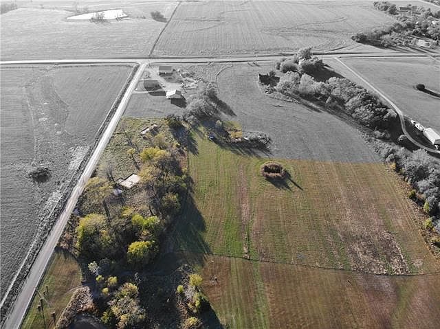 2nd image of SW 825th Rd