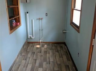 403 9th St SW, Independence, IA 50644