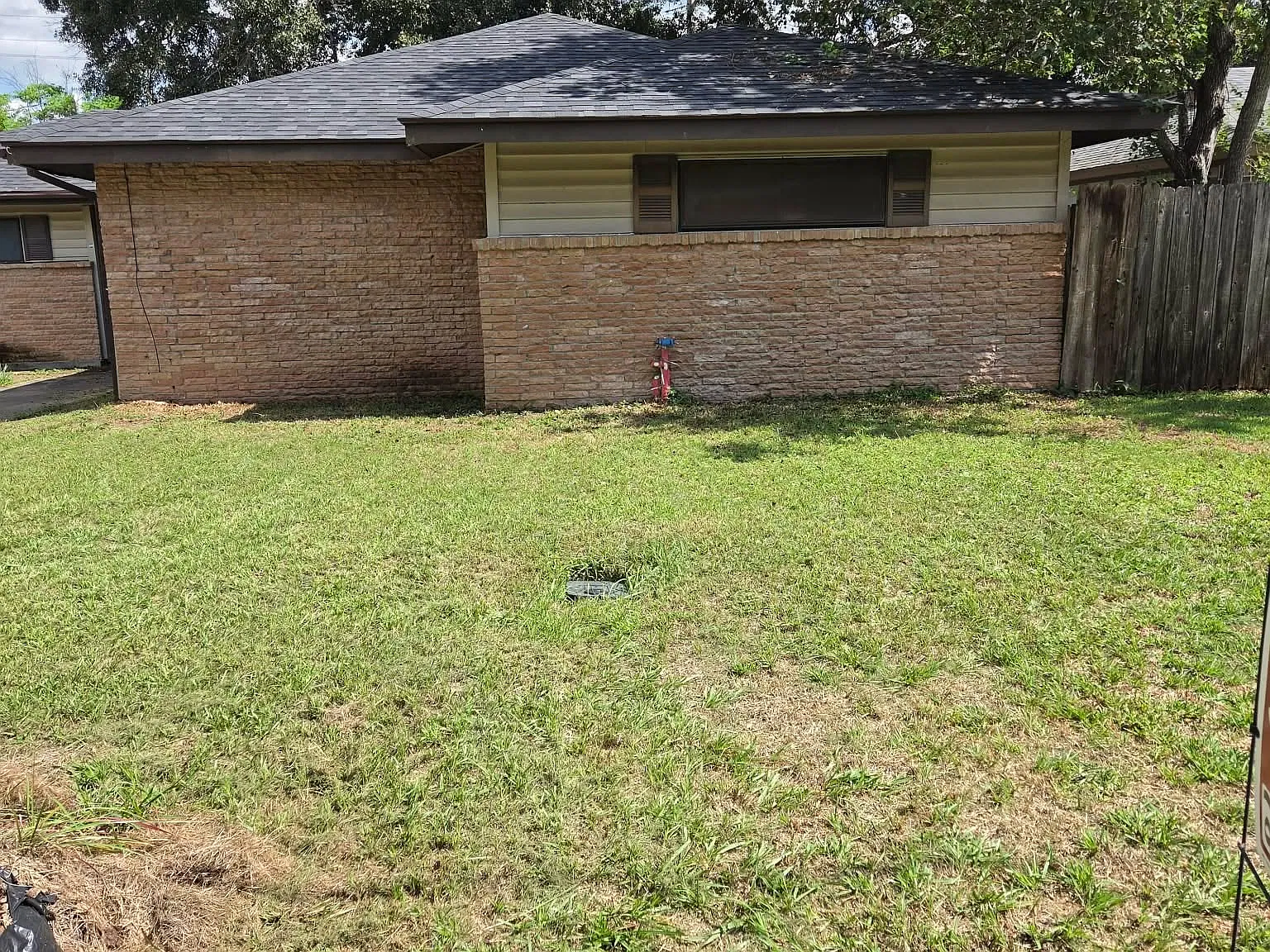 3 bed, 1585 sqft, $4,300 — Photo 4