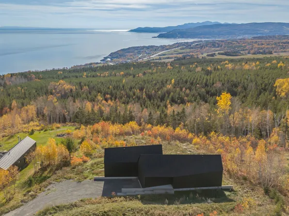 255 Rue Marie Rise, La Malbaie, QC G5A 0E2