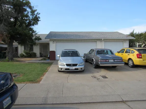 1957 Comstock Dr, Stockton, CA 95209