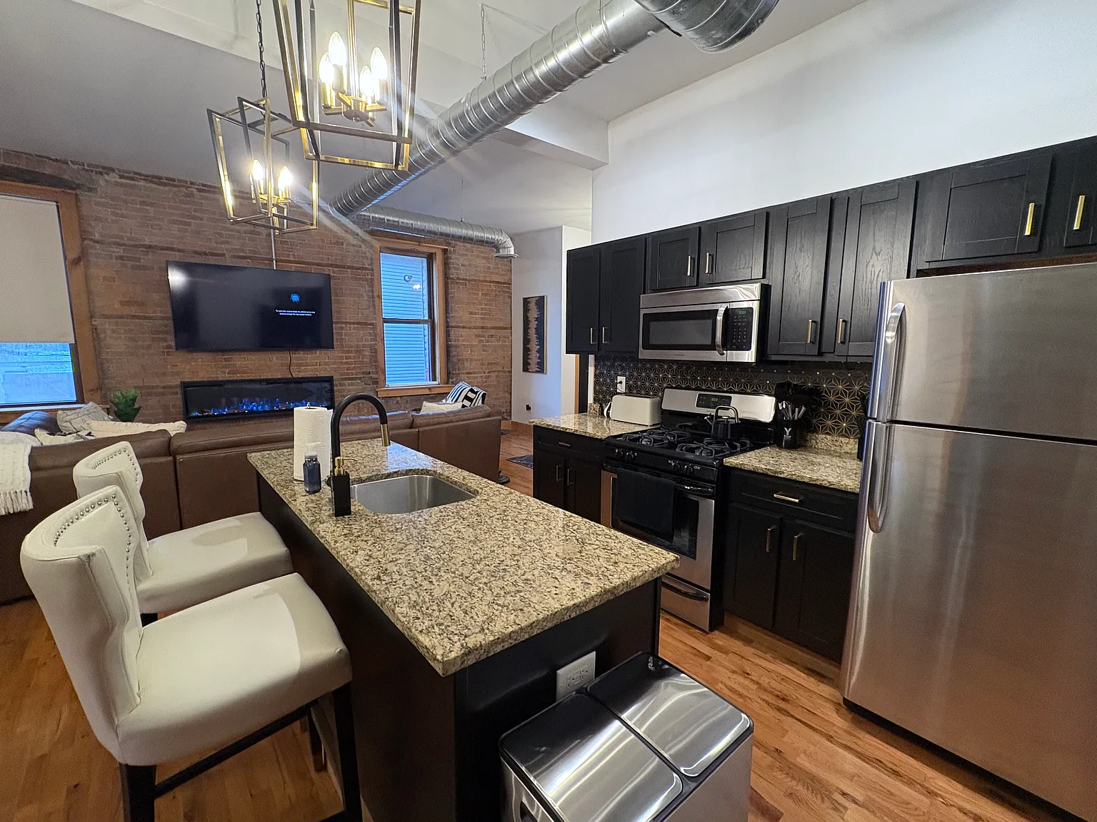 1 bed, 1000 sqft, $3,200 — Photo 4