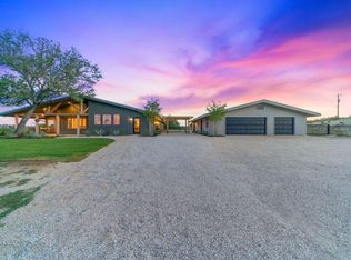 231 W Creek Rd, Fredericksburg, TX 78028