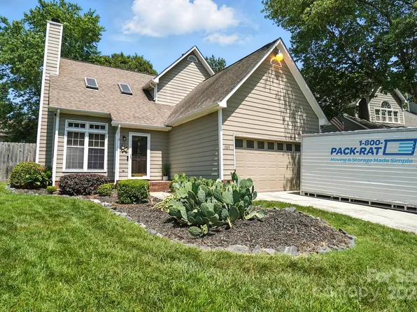 3325 Fortis Ln, Matthews, NC 28105