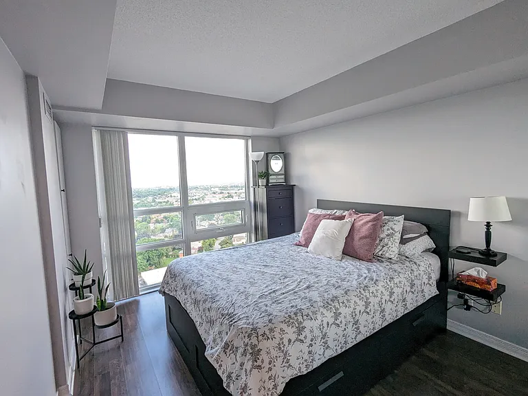 3 Michael Power Pl — Photo 5