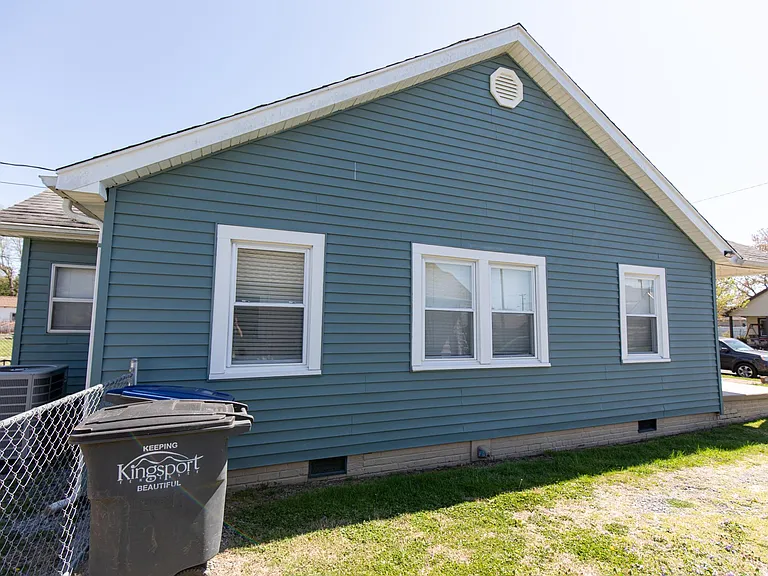1322 Chestnut St — Photo 4